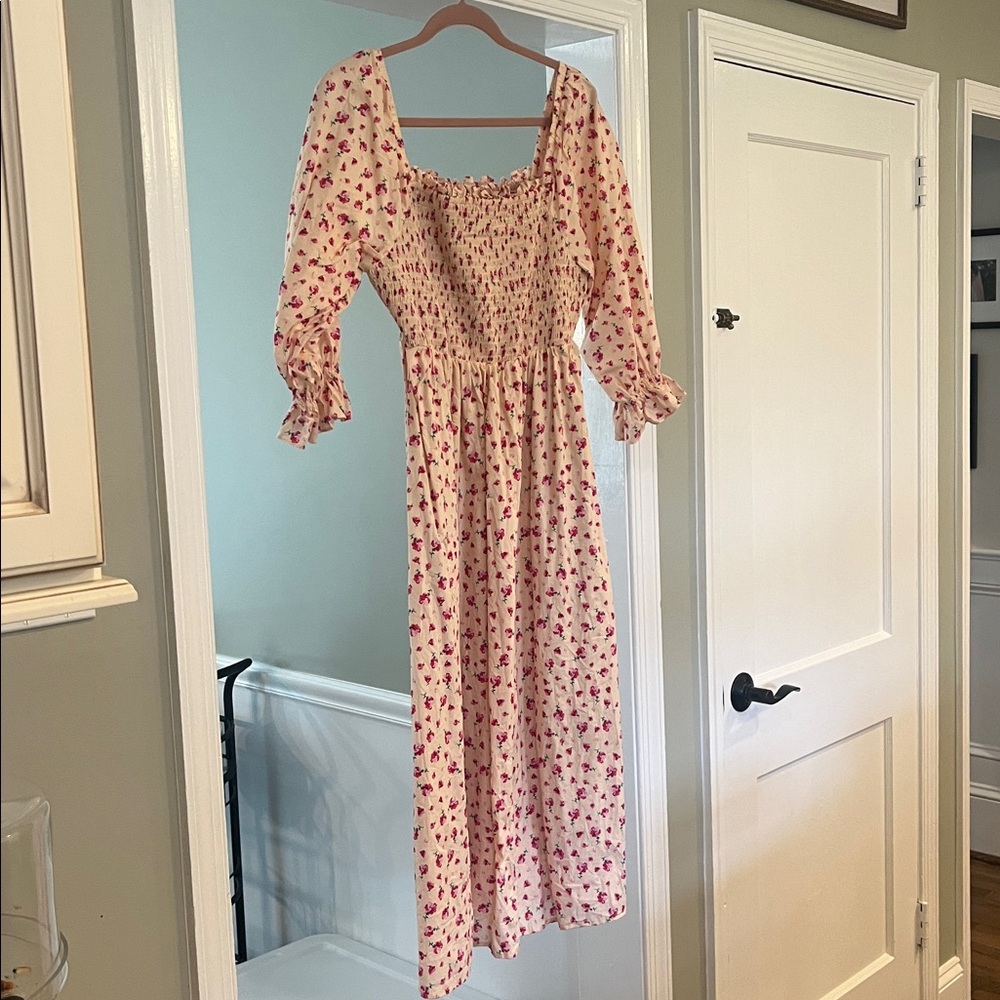 Tuckernuck Hyacinth House Puff Long Sleeve Smocked Floral Midi Dress Size M